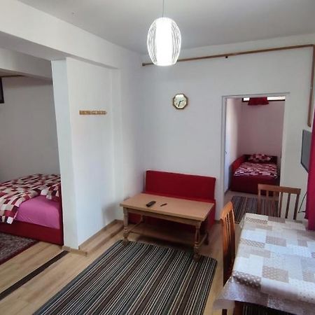 Apartments Dino ซาราเยโว ภายนอก รูปภาพ