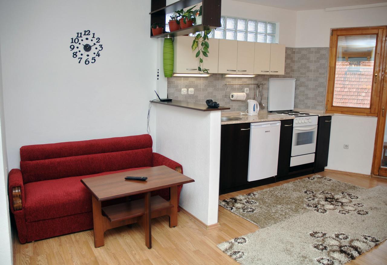 Apartments Dino ซาราเยโว ภายนอก รูปภาพ