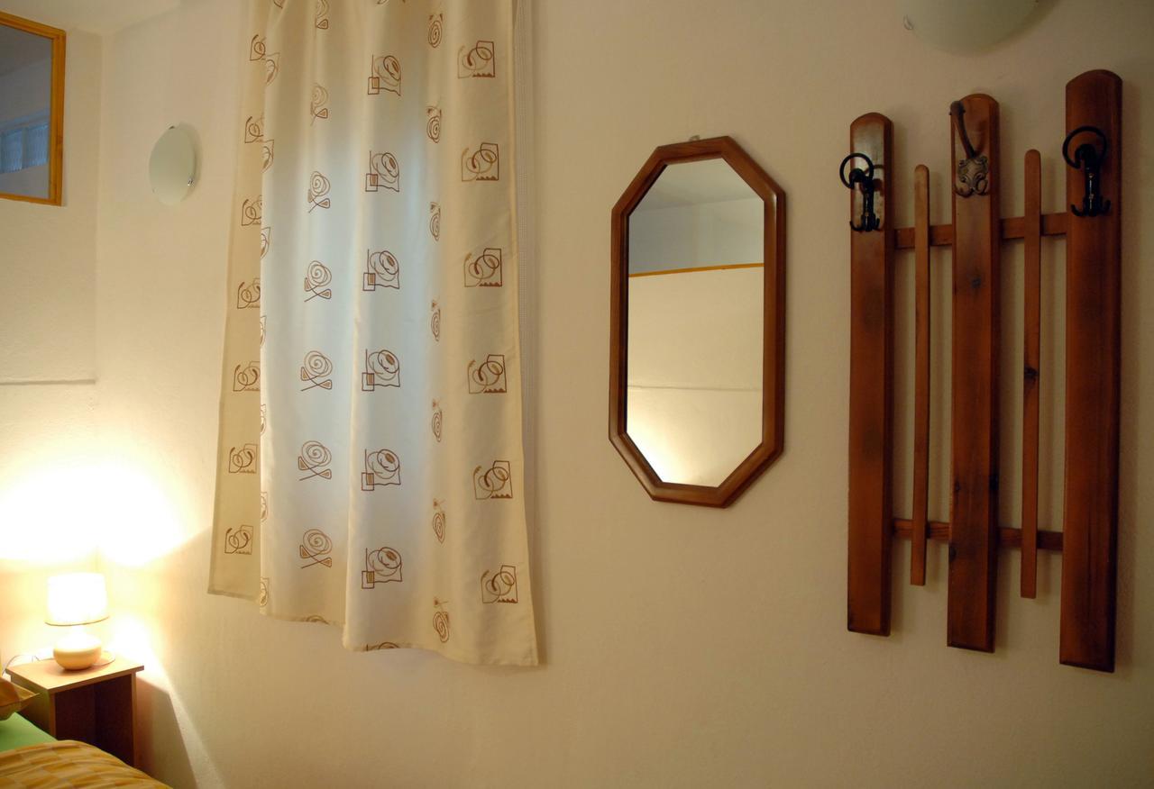 Apartments Dino ซาราเยโว ภายนอก รูปภาพ